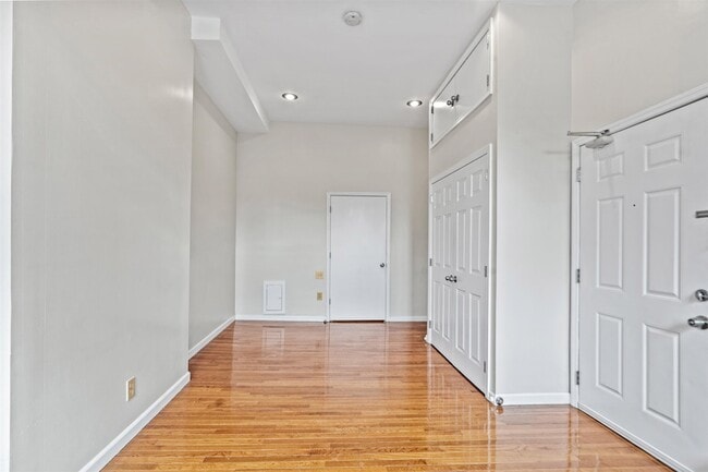 Building Photo - 800 Ocean Ave