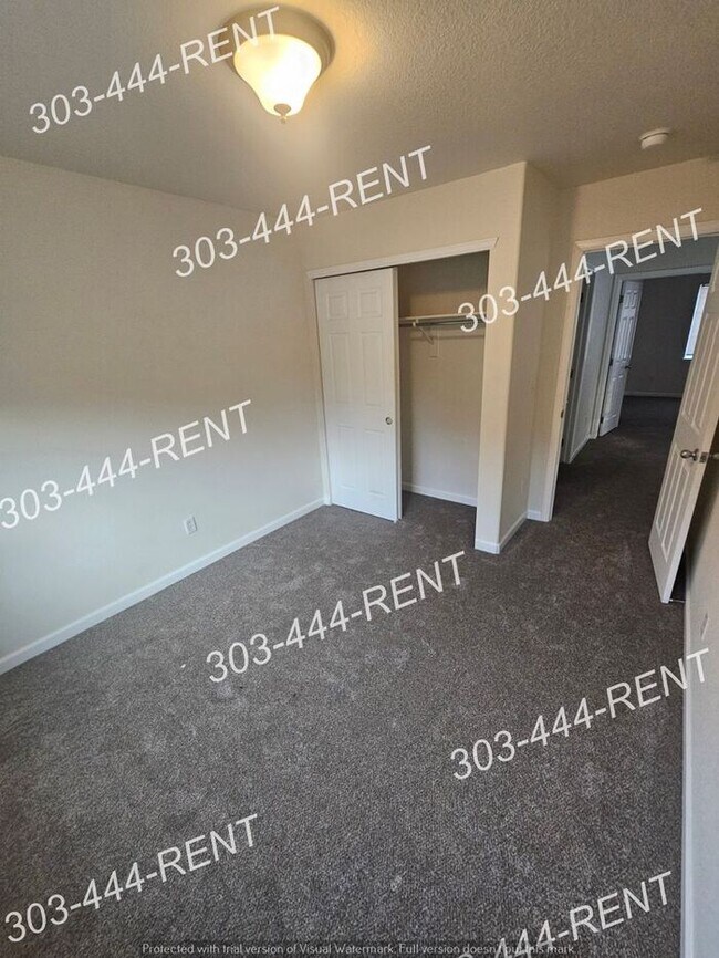 Building Photo - Move In Special!!! Make this your new home in time for the holidays! Located in Sage Creek