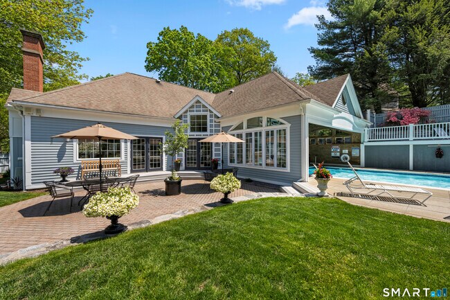 Building Photo - 2124 Old Pond Ln