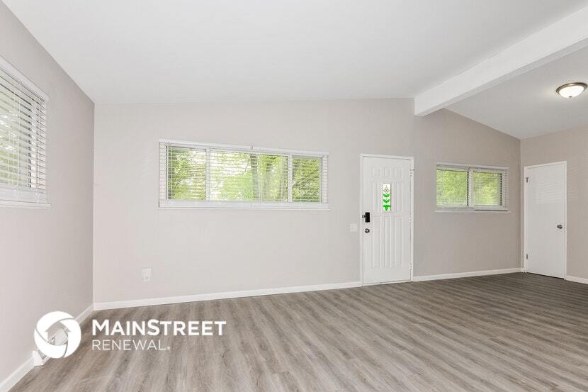 Building Photo - 1545 Swan Dr