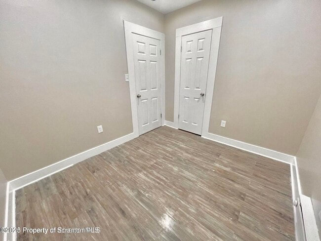 Building Photo - 921 Hamm Ct