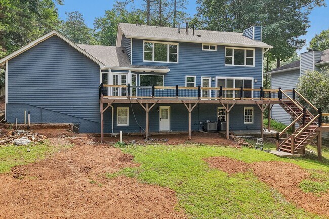 Building Photo - 5 Bedroom Two Story Colonial Home in Walton HS District