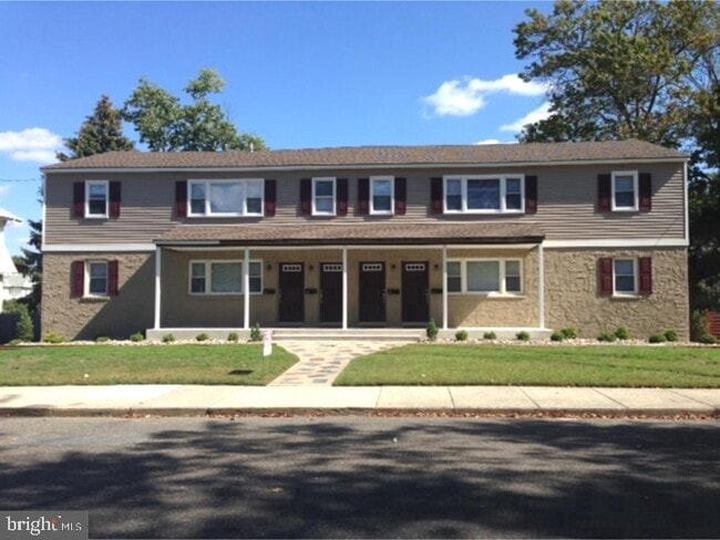 Building Photo - 95 Linden Ave