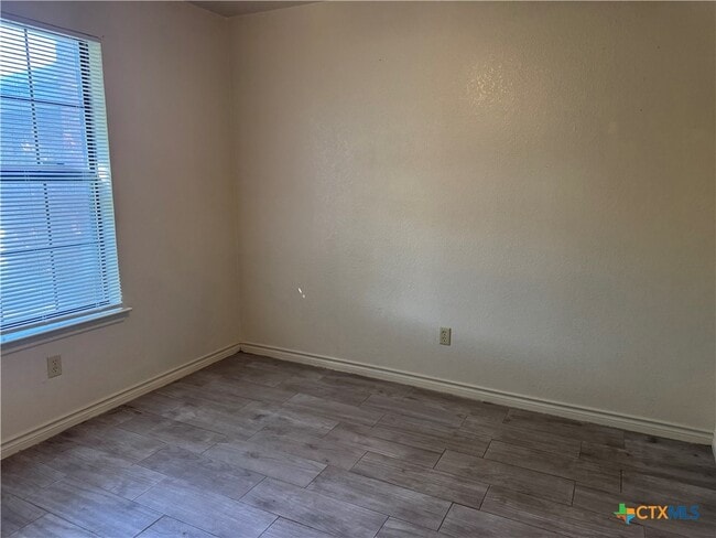 Building Photo - 4107 Josh Dr
