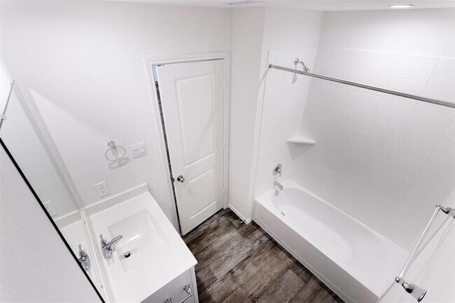 Building Photo - 4302 Freya Pointe Dr