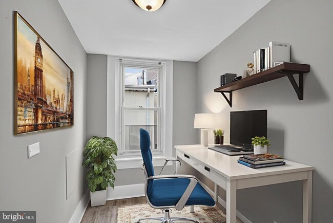 Building Photo - 116 McClellan St