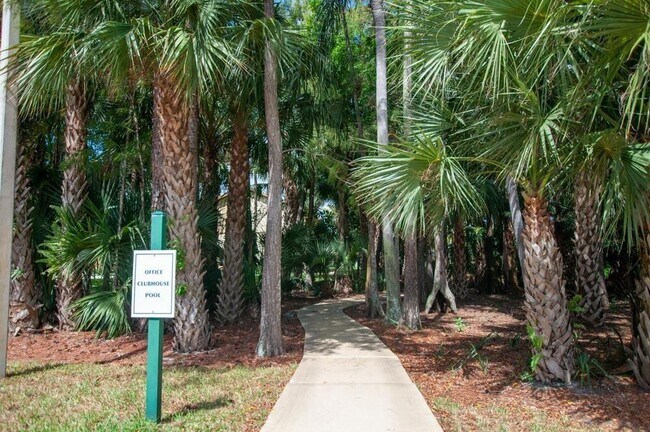 Building Photo - 13095 Belhaven Ct