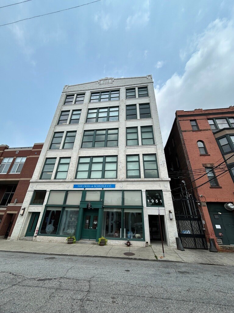 Building Photo - 1951 W 26th St