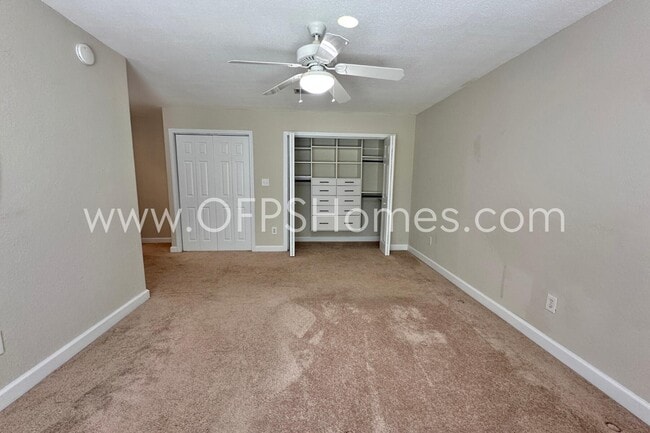 Building Photo - 4490 FL-87