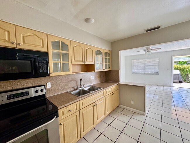 Building Photo - POS Holdings LLC-718-720