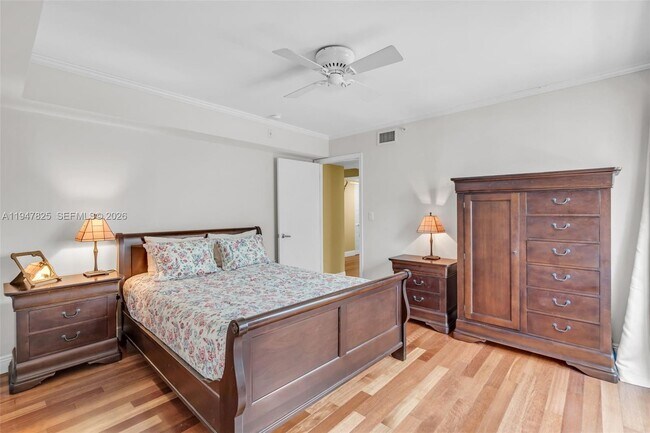 Building Photo - 1532 Drexel Ave