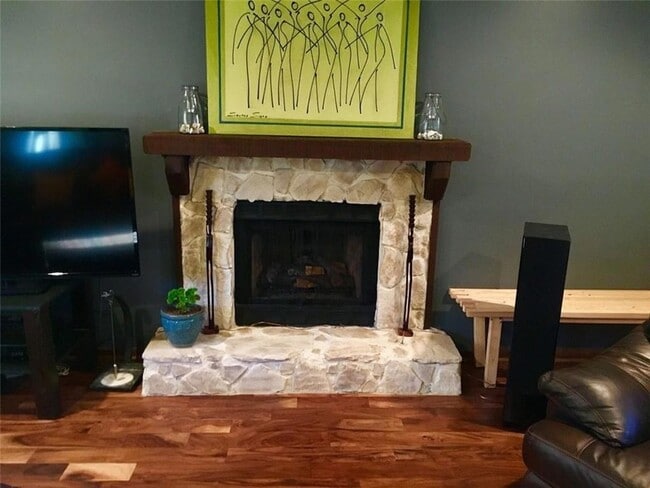 Building Photo - 1356 Bridgeson Ct