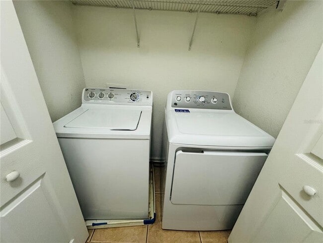 Building Photo - 6908 Sperone St