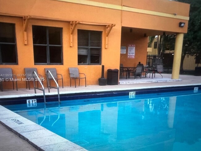 Building Photo - 536 NW 114th Ave