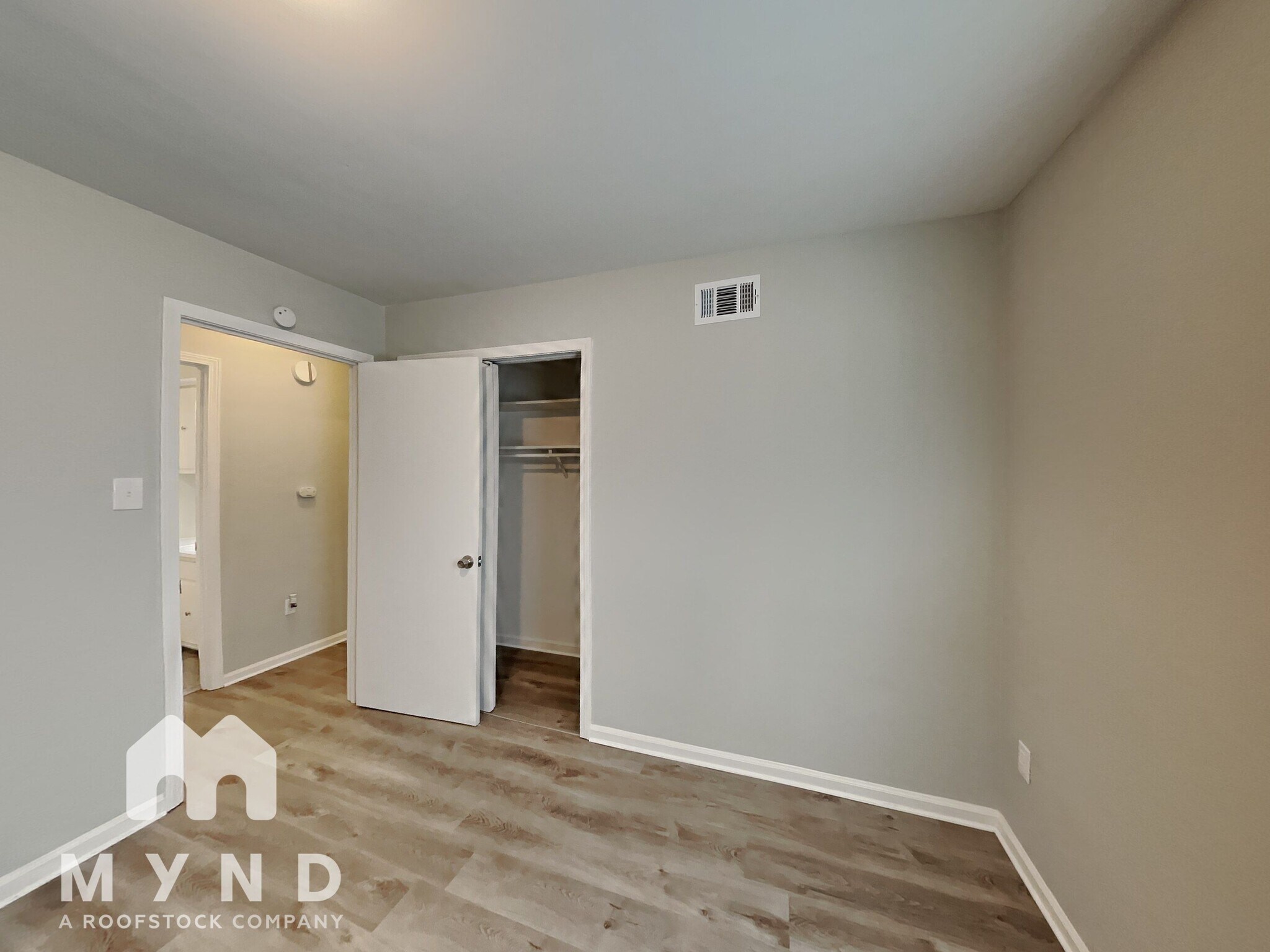 Building Photo - 3814 Silver Chalice Dr