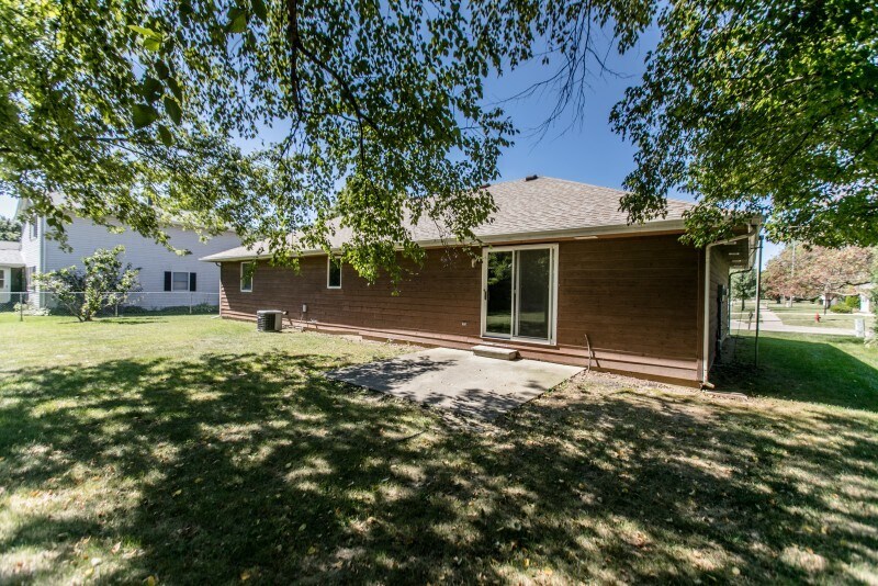 Building Photo - 1102 S Garden Ct