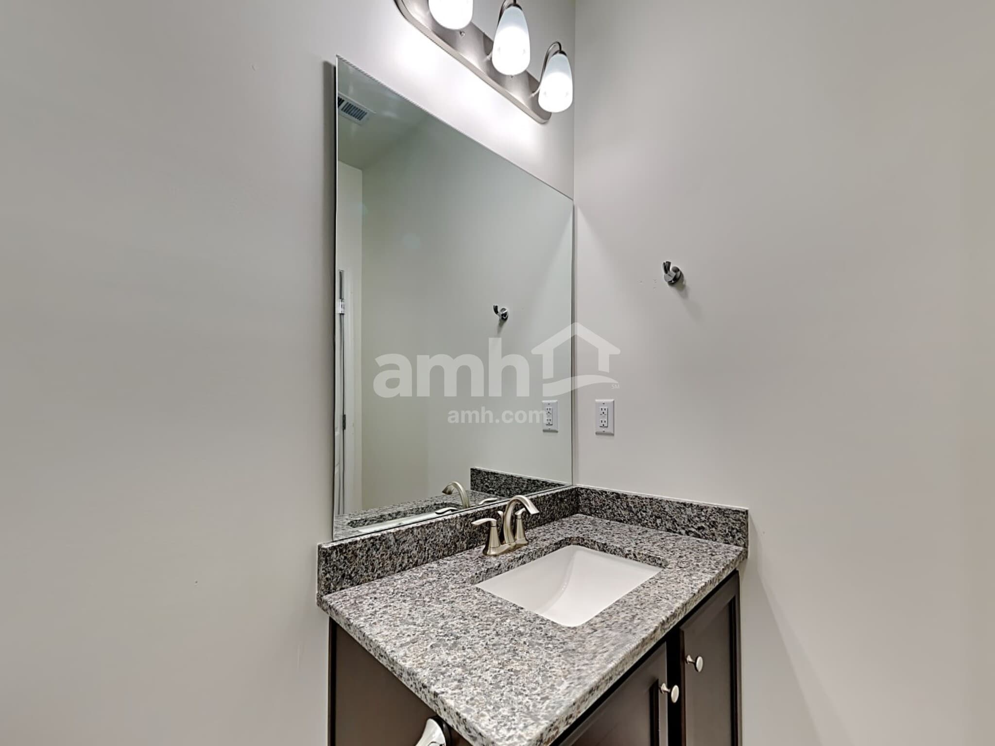 Building Photo - 1380 Ashlyn Ct