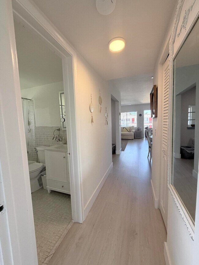 Building Photo - 3322 Cynthia Ln