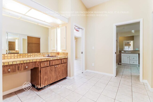 Building Photo - 2998 Farnham Way