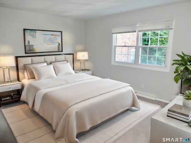 Building Photo - 245 Unquowa Rd