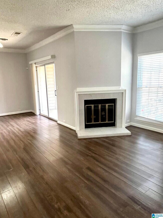 Building Photo - 1932 Waterford Pl