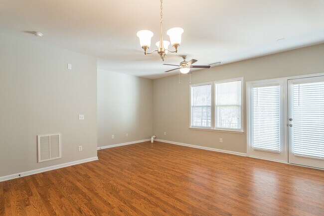 Building Photo - Spacious Wake Forest Town Home For Rent