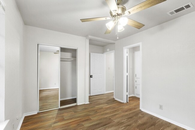 Building Photo - 101-103 Lockhart St