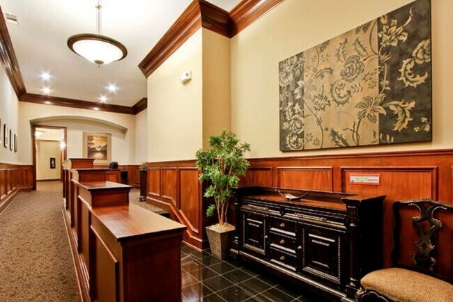 Building Photo - 445 W Blount Ave