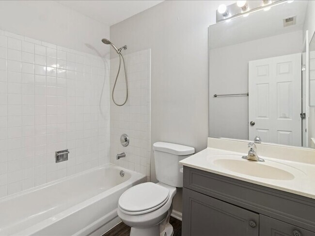 Building Photo - 14228 S Napa Cir