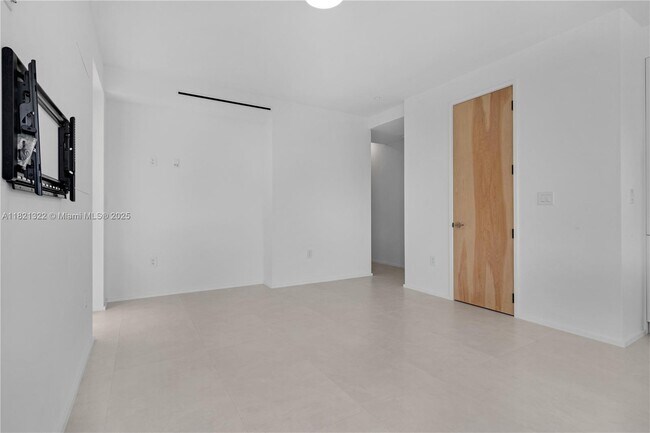 Building Photo - 4432 W Flagler St