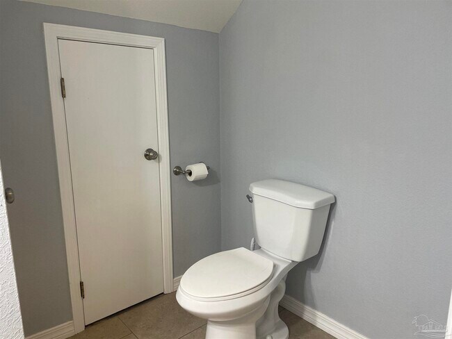 Building Photo - 5067 Serry Ln