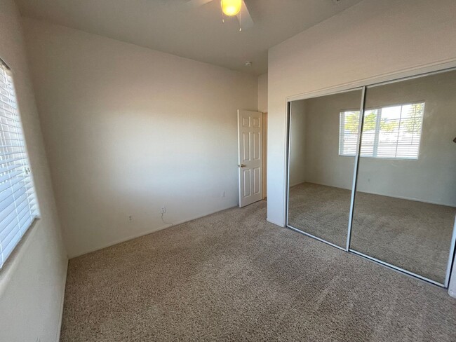 Building Photo - Beautiful Hesperia Starter Home, 2 Bedroom...