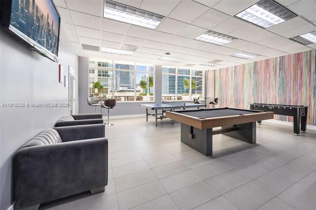 Building Photo - 1200 Brickell Bay Dr