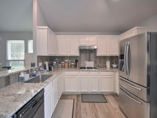 Building Photo - 6111 Caroline Green Ct