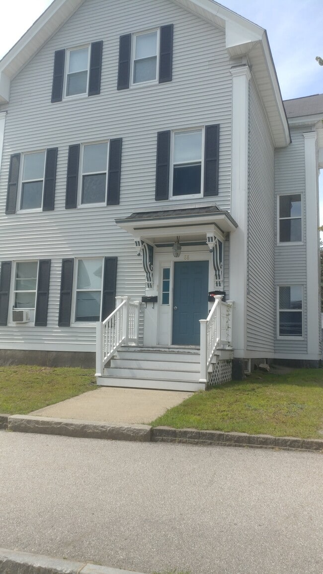 Primary Photo - 88 Ash St