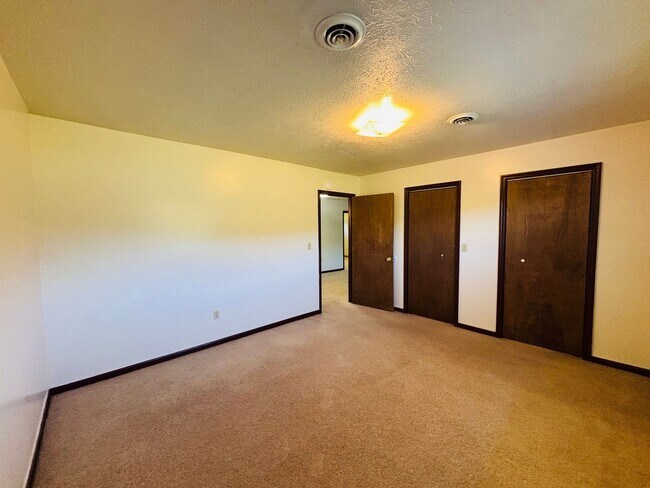 Building Photo - 4402 Riffe St