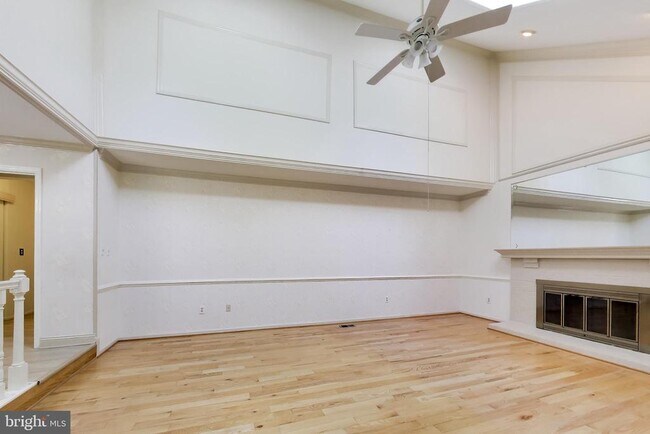 Building Photo - 14672 Brougham Way