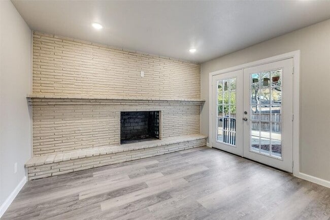 Building Photo - 2386 Chart Dr