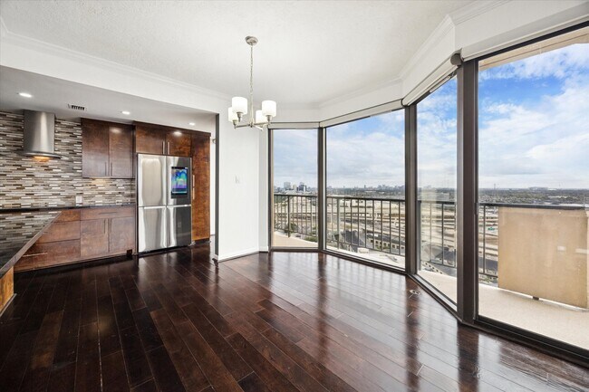 Building Photo - 3350 McCue Rd