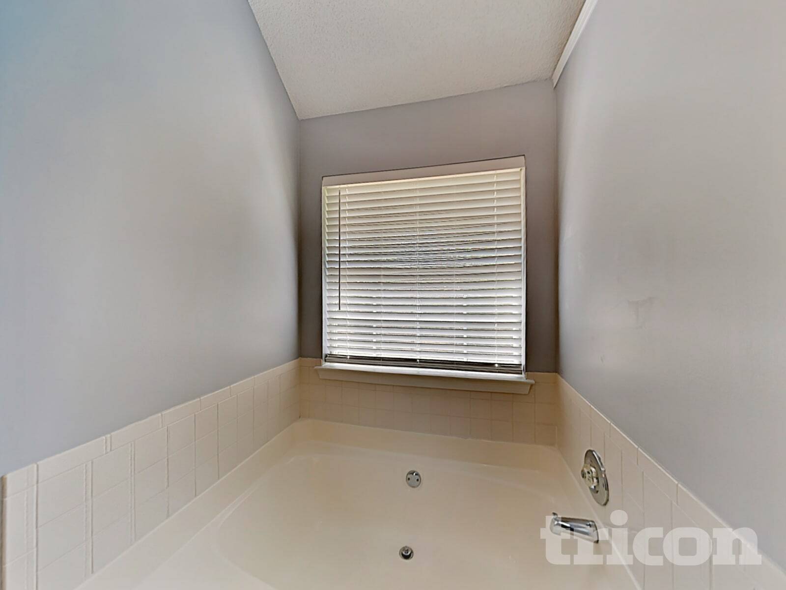 Building Photo - 5325 Rolling Meadow Dr SW