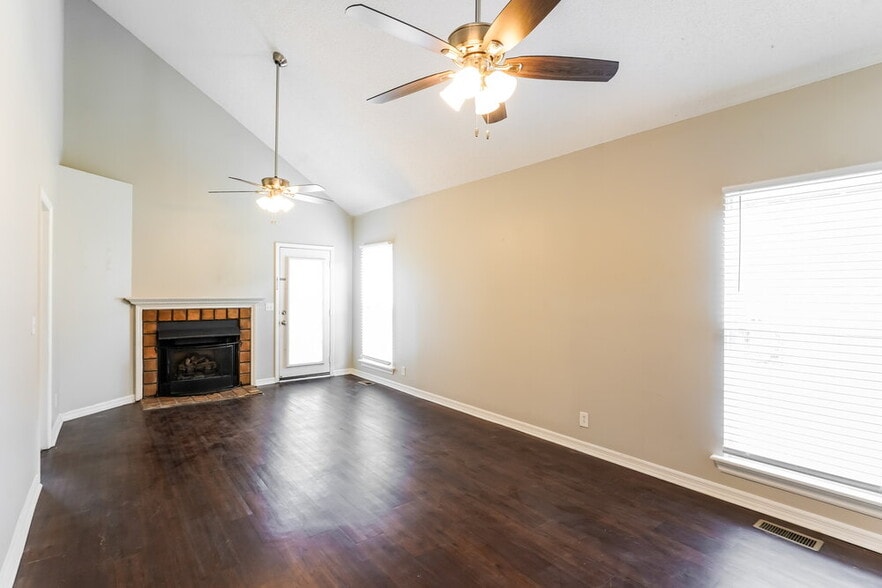 Building Photo - 2605 Paddle Wheel Dr