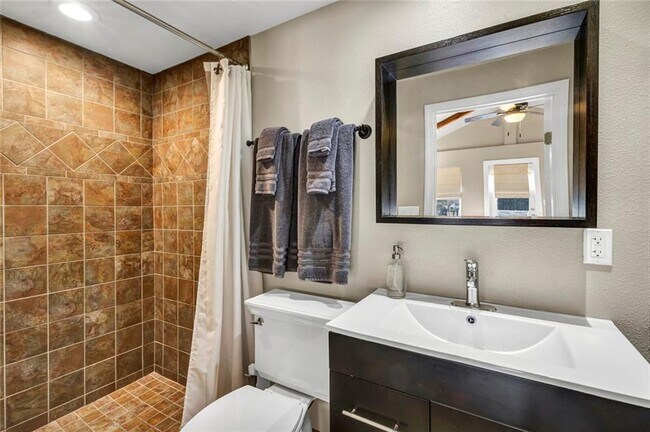 Building Photo - 6702 Elfland Dr