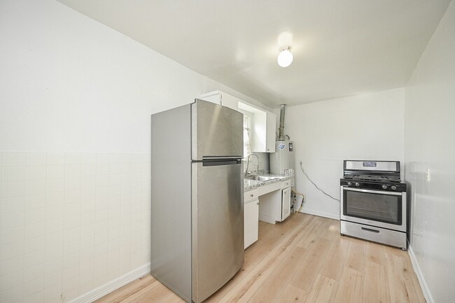 Building Photo - 2713 Gregg St