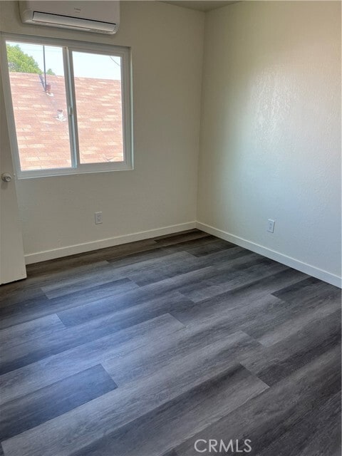 Building Photo - 1257 Velasco St