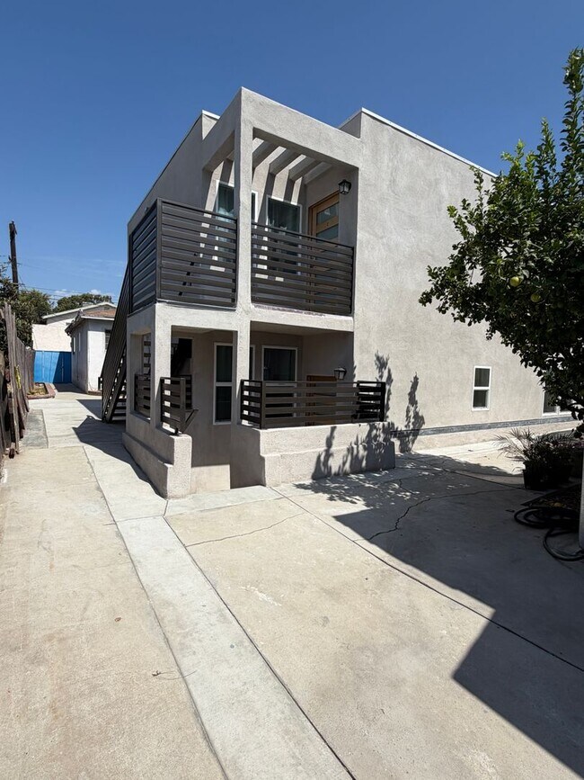 Building Photo - 1045 Sonora Ave