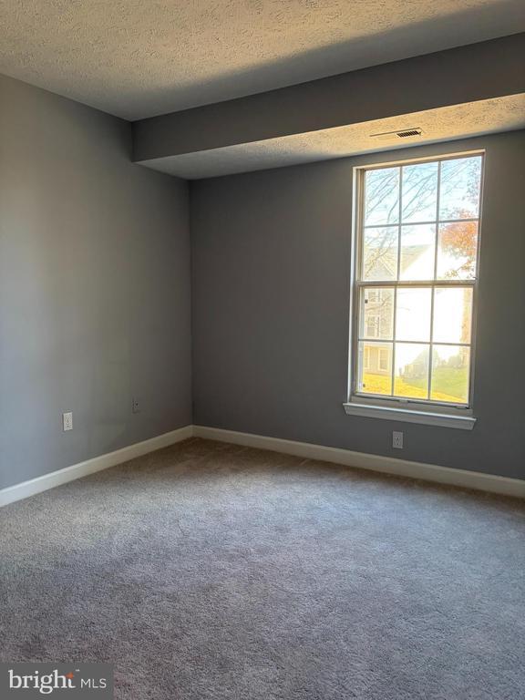 Building Photo - 1401 Sage Ln