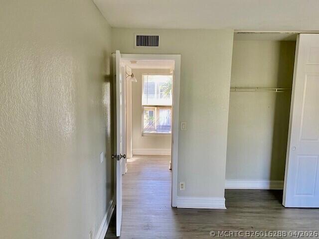 Building Photo - 605 SW 1st Ct