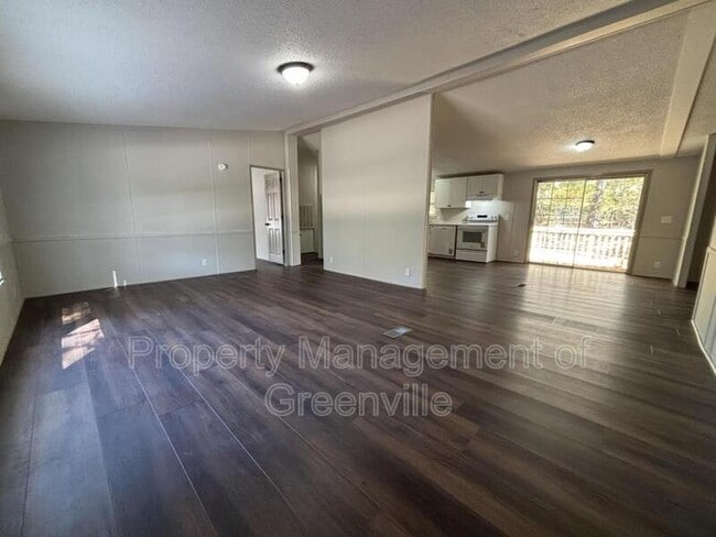 Building Photo - 102 Tifton Ct