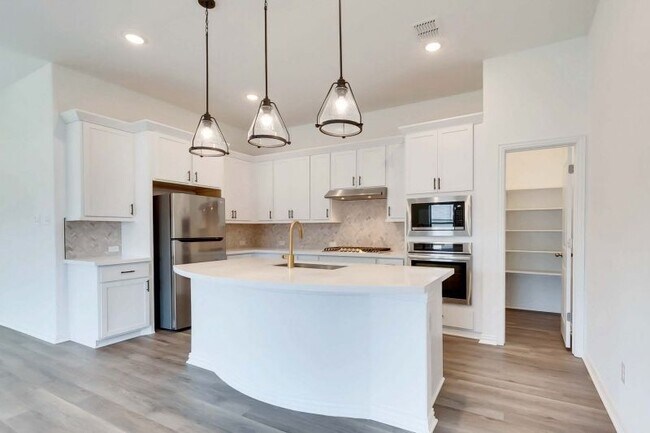 Building Photo - 271 Jefferson Dr