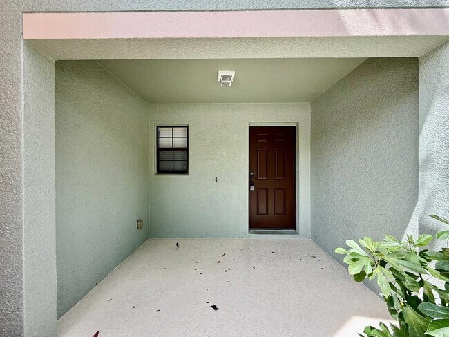 Building Photo - 2409 Hibiscus Bay Ln
